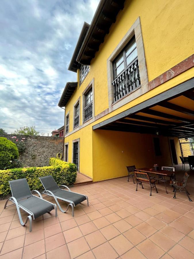 Apartamentos Turisticos Paseo De La Alameda Villaviciosa  Exterior photo